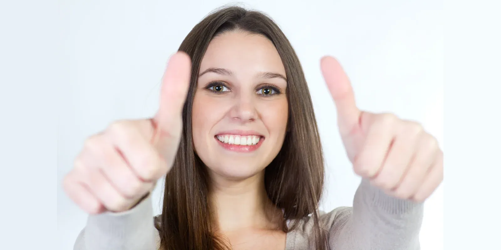 7 Reasons Teeth Whitening Is One of the Most Popular Cosmetic Treatments